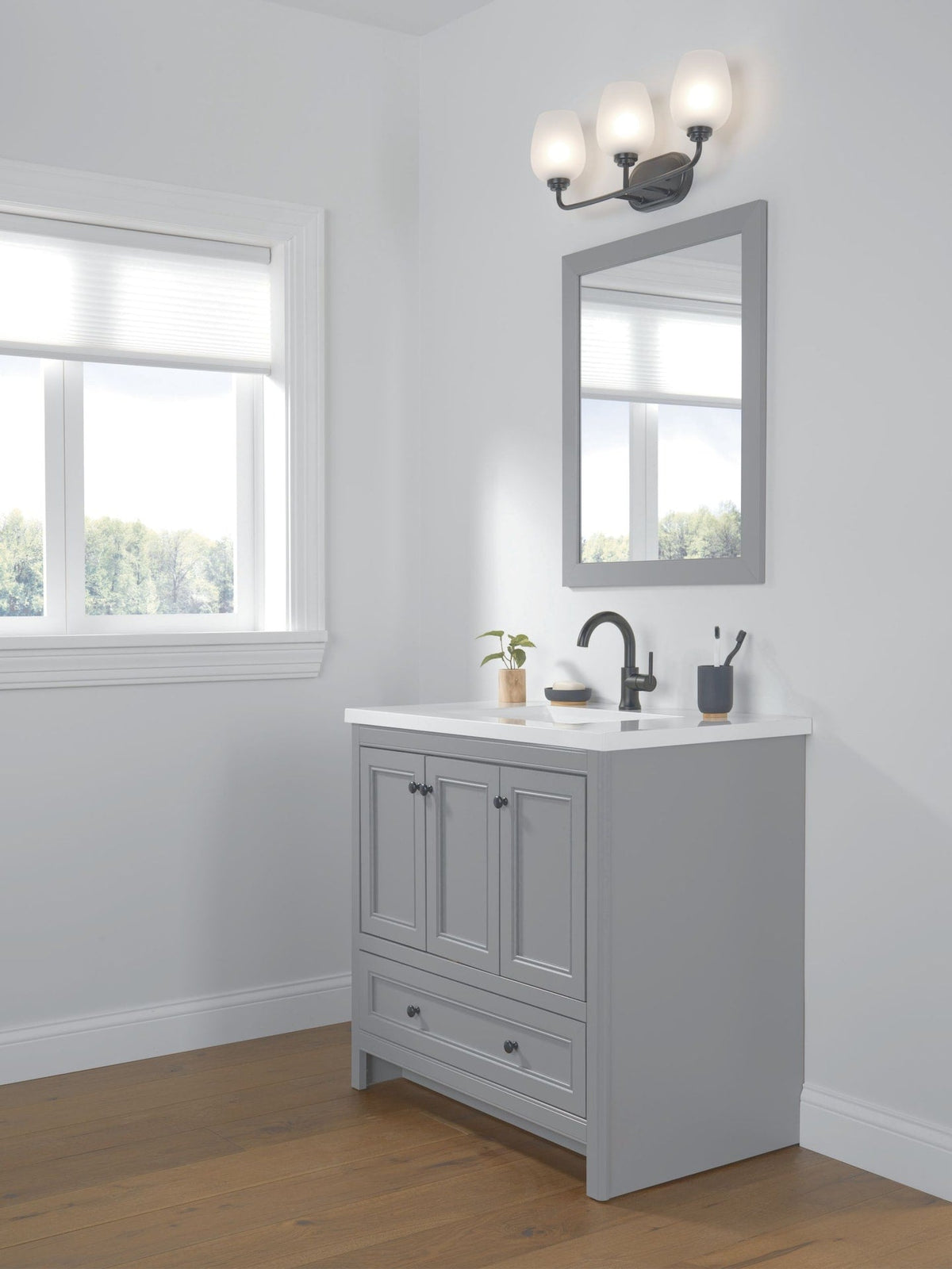 1-Handle Lavatory Faucet with Diamond Seal Technology, Matte Black G8M2 - product image 5